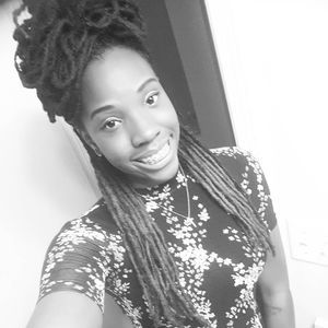 Meet your Posher, Carrie